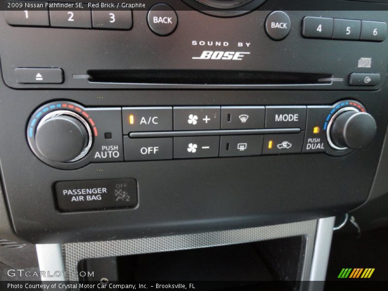 Red Brick / Graphite 2009 Nissan Pathfinder SE