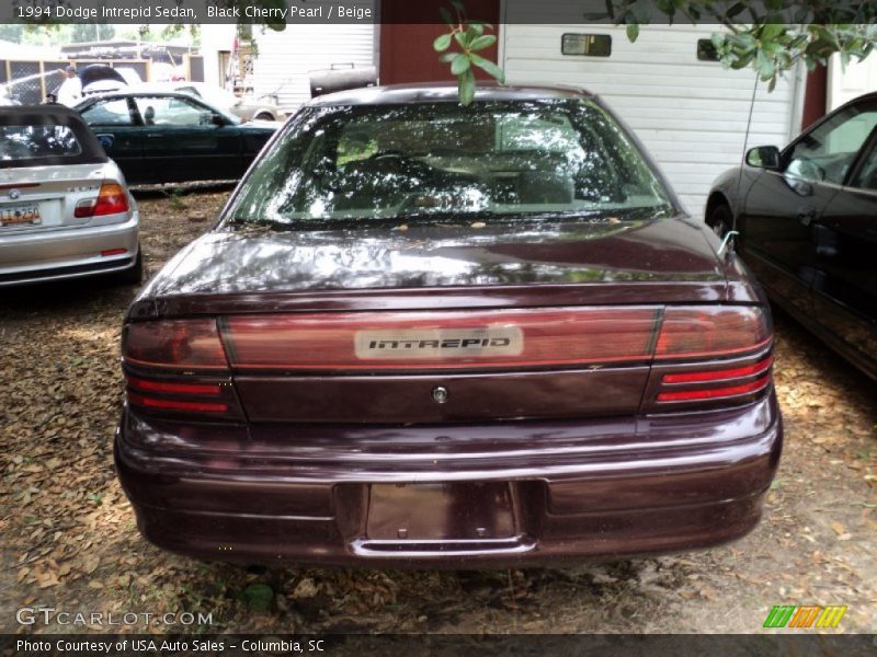 Black Cherry Pearl / Beige 1994 Dodge Intrepid Sedan