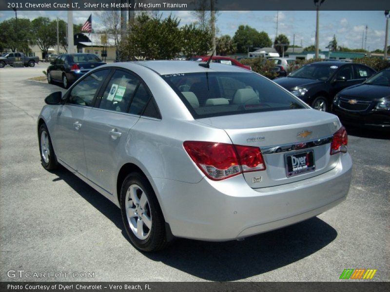 Silver Ice Metallic / Medium Titanium 2011 Chevrolet Cruze LT