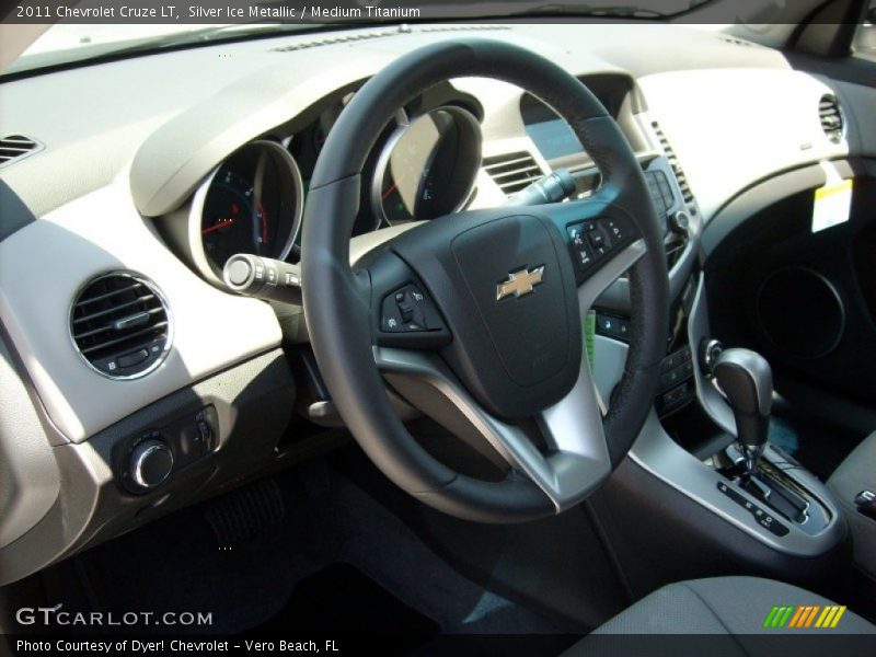 Silver Ice Metallic / Medium Titanium 2011 Chevrolet Cruze LT