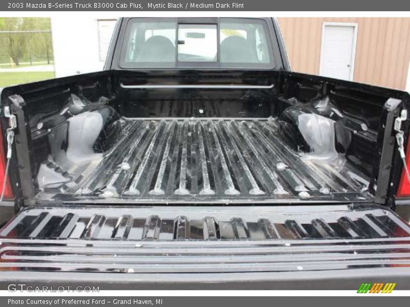 Mystic Black / Medium Dark Flint 2003 Mazda B-Series Truck B3000 Cab Plus