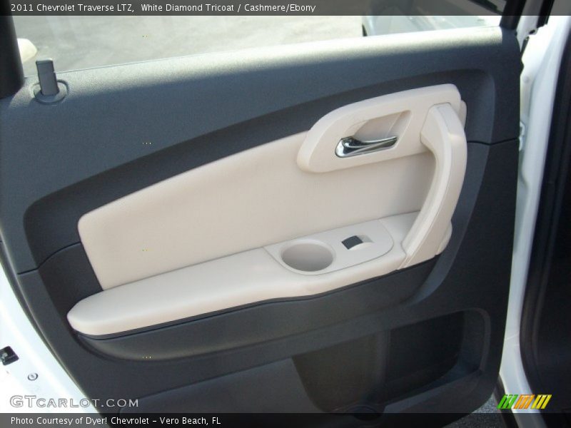 White Diamond Tricoat / Cashmere/Ebony 2011 Chevrolet Traverse LTZ