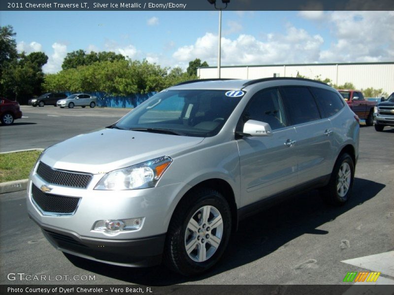 Silver Ice Metallic / Ebony/Ebony 2011 Chevrolet Traverse LT