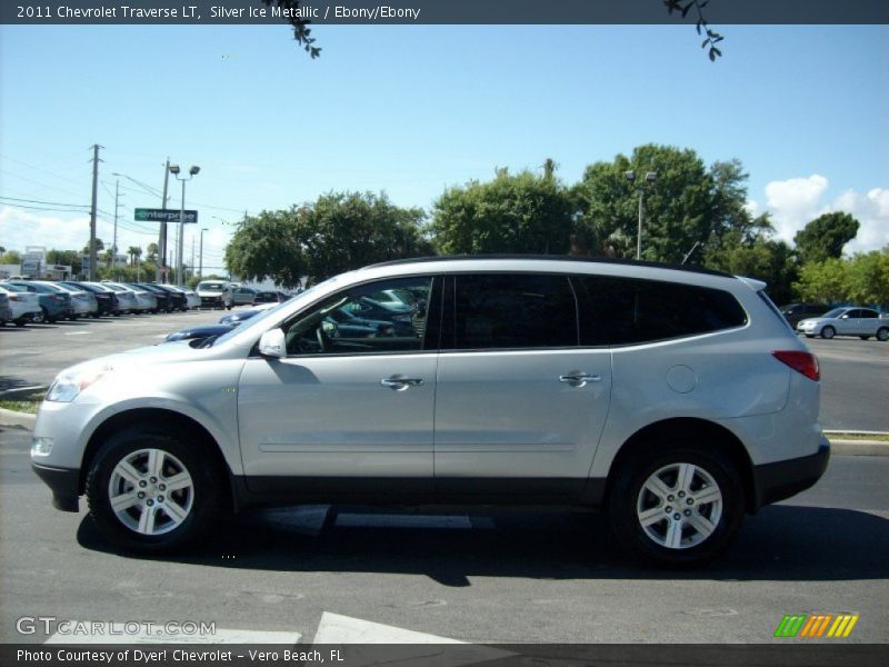 Silver Ice Metallic / Ebony/Ebony 2011 Chevrolet Traverse LT