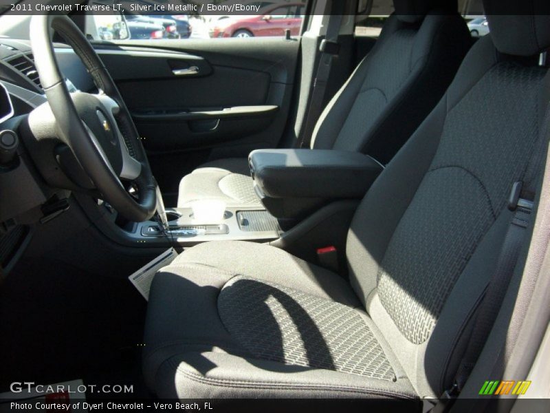 Silver Ice Metallic / Ebony/Ebony 2011 Chevrolet Traverse LT