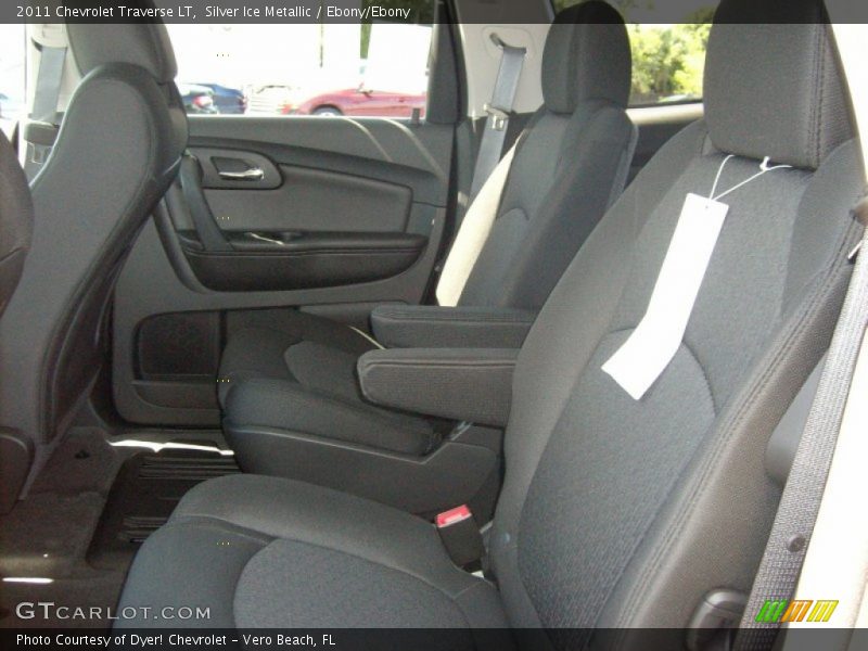 Silver Ice Metallic / Ebony/Ebony 2011 Chevrolet Traverse LT