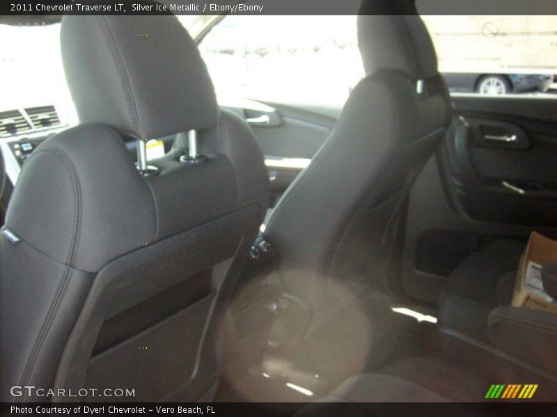 Silver Ice Metallic / Ebony/Ebony 2011 Chevrolet Traverse LT