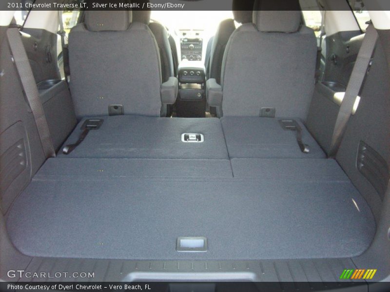 Silver Ice Metallic / Ebony/Ebony 2011 Chevrolet Traverse LT