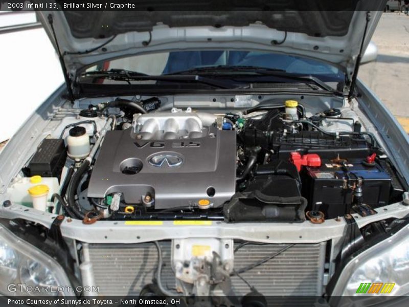 Brilliant Silver / Graphite 2003 Infiniti I 35