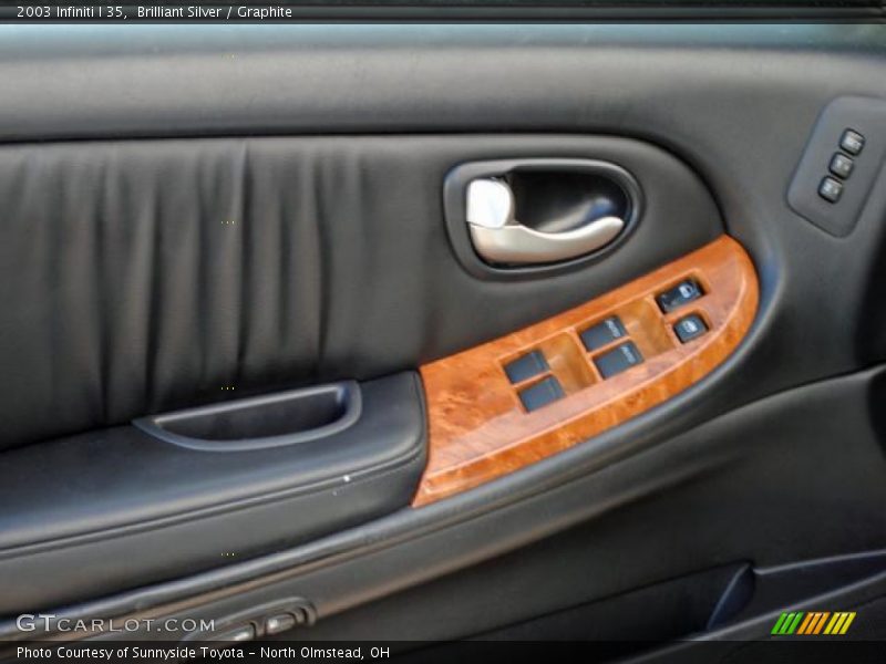 Brilliant Silver / Graphite 2003 Infiniti I 35