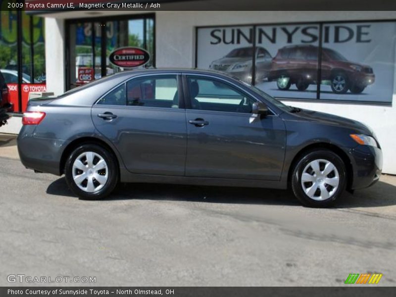 Magnetic Gray Metallic / Ash 2009 Toyota Camry LE