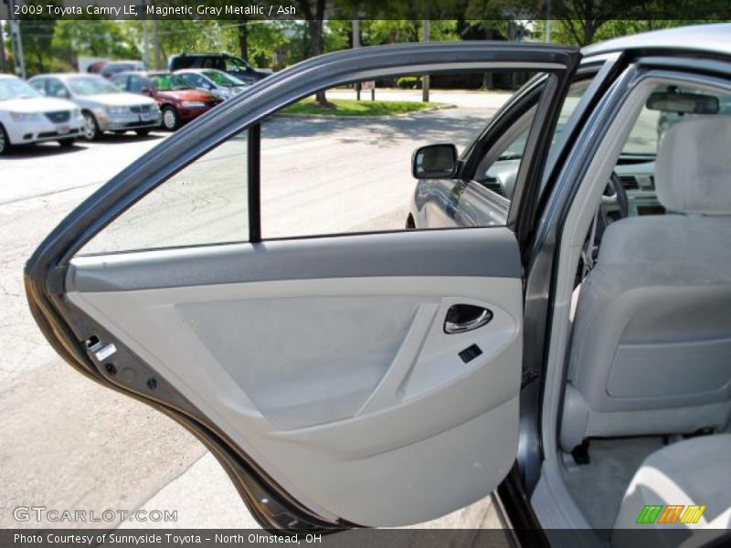 Magnetic Gray Metallic / Ash 2009 Toyota Camry LE