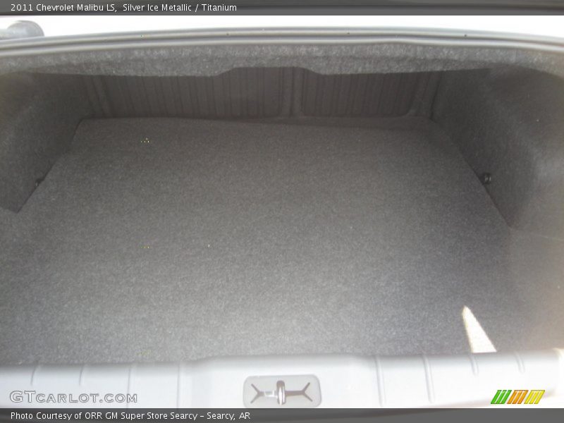Silver Ice Metallic / Titanium 2011 Chevrolet Malibu LS
