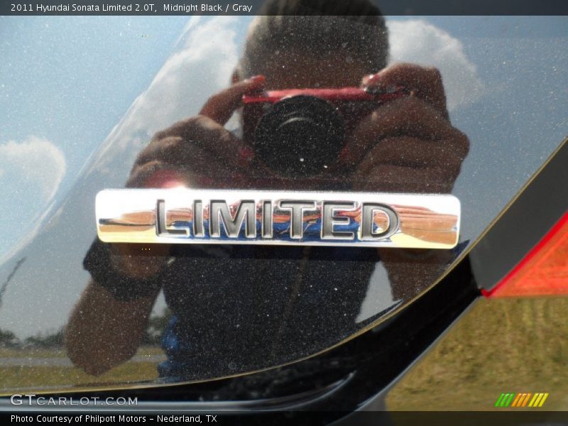 Midnight Black / Gray 2011 Hyundai Sonata Limited 2.0T