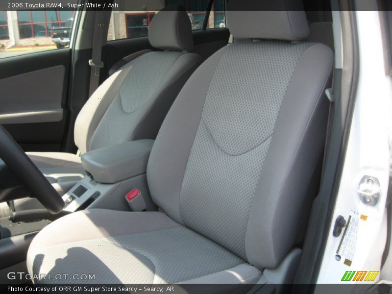 Super White / Ash 2006 Toyota RAV4
