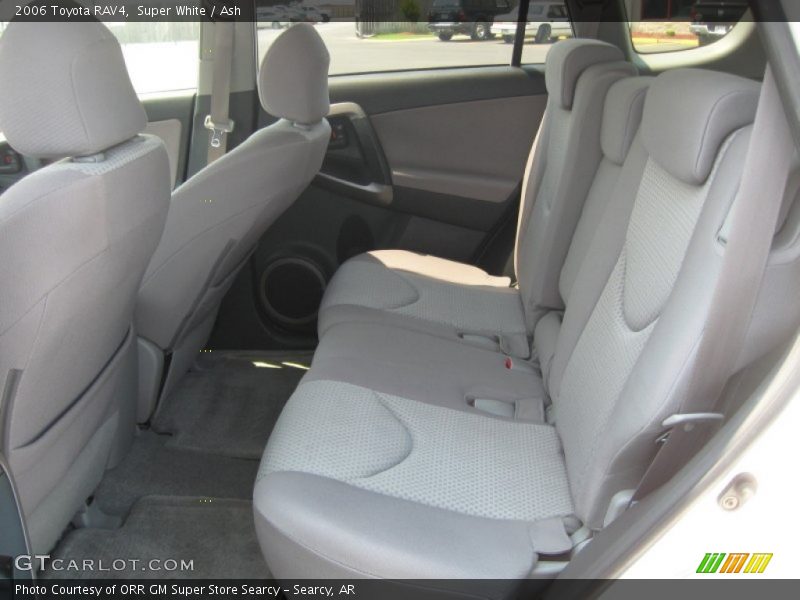 Super White / Ash 2006 Toyota RAV4