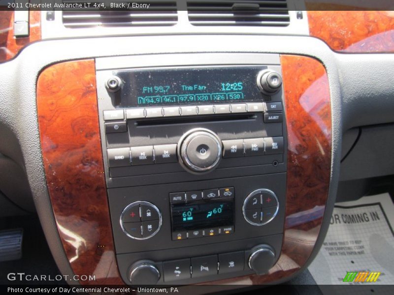 Black / Ebony 2011 Chevrolet Avalanche LT 4x4
