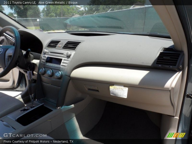 Aloe Green Metallic / Bisque 2011 Toyota Camry LE