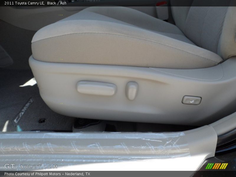 Black / Ash 2011 Toyota Camry LE