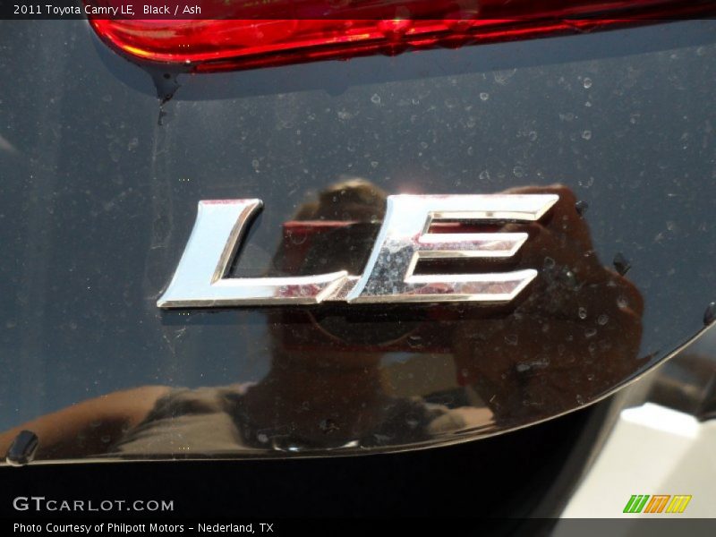 Black / Ash 2011 Toyota Camry LE