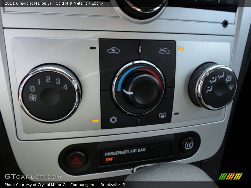 Controls of 2011 Malibu LT