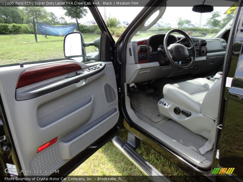 Black / Medium Flint 2005 Ford F250 Super Duty Lariat FX4 Crew Cab 4x4