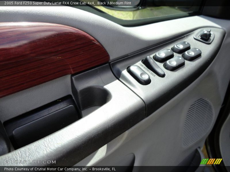 Black / Medium Flint 2005 Ford F250 Super Duty Lariat FX4 Crew Cab 4x4