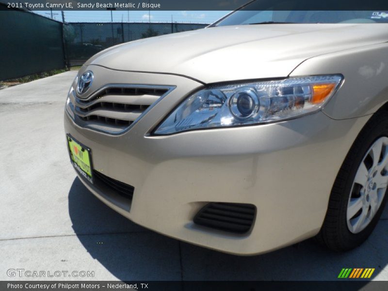 Sandy Beach Metallic / Bisque 2011 Toyota Camry LE