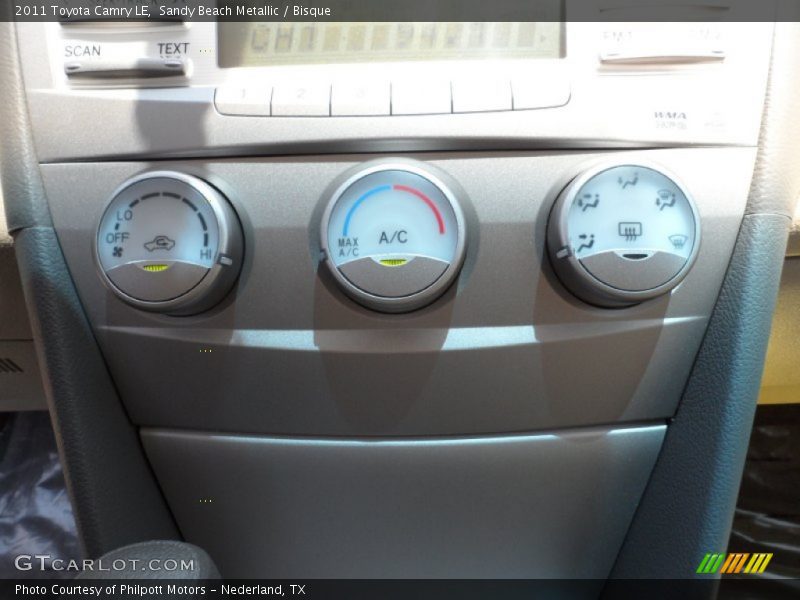 Sandy Beach Metallic / Bisque 2011 Toyota Camry LE
