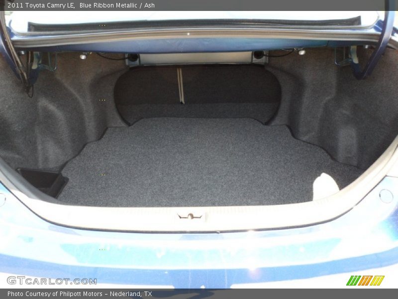 Blue Ribbon Metallic / Ash 2011 Toyota Camry LE