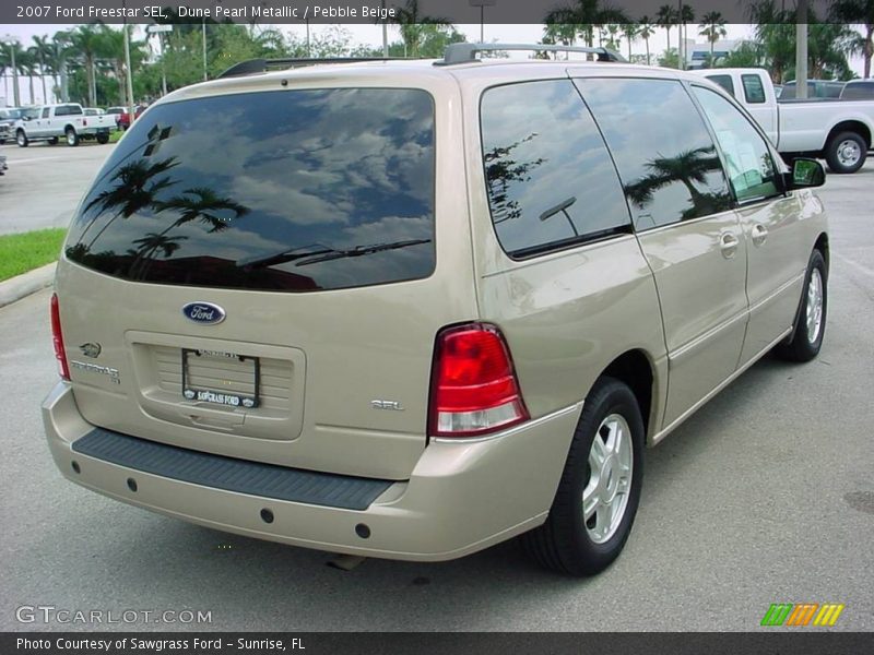 Dune Pearl Metallic / Pebble Beige 2007 Ford Freestar SEL