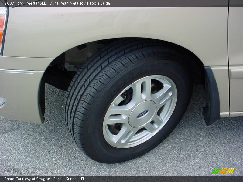  2007 Freestar SEL Wheel
