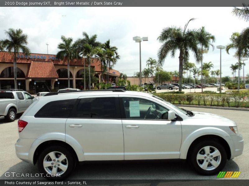 Bright Silver Metallic / Dark Slate Gray 2010 Dodge Journey SXT