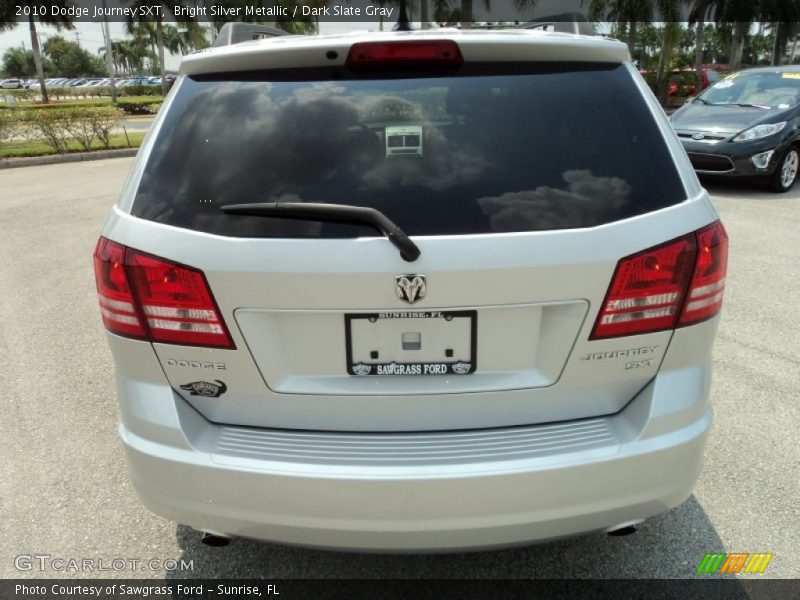 Bright Silver Metallic / Dark Slate Gray 2010 Dodge Journey SXT