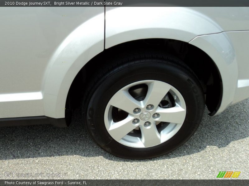 Bright Silver Metallic / Dark Slate Gray 2010 Dodge Journey SXT