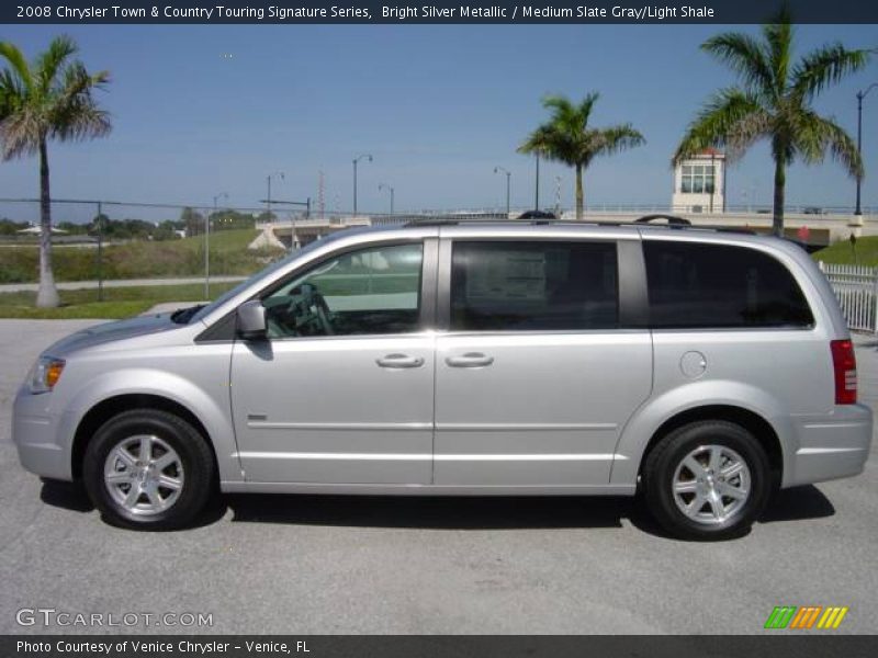Bright Silver Metallic / Medium Slate Gray/Light Shale 2008 Chrysler Town & Country Touring Signature Series