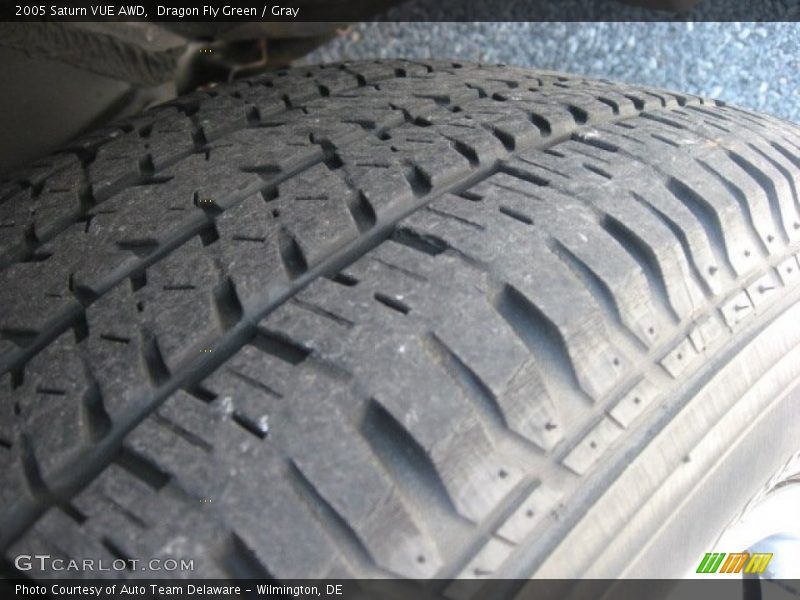 Dragon Fly Green / Gray 2005 Saturn VUE AWD