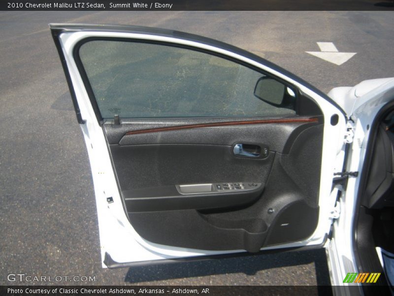 Summit White / Ebony 2010 Chevrolet Malibu LTZ Sedan