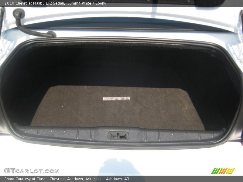 Summit White / Ebony 2010 Chevrolet Malibu LTZ Sedan