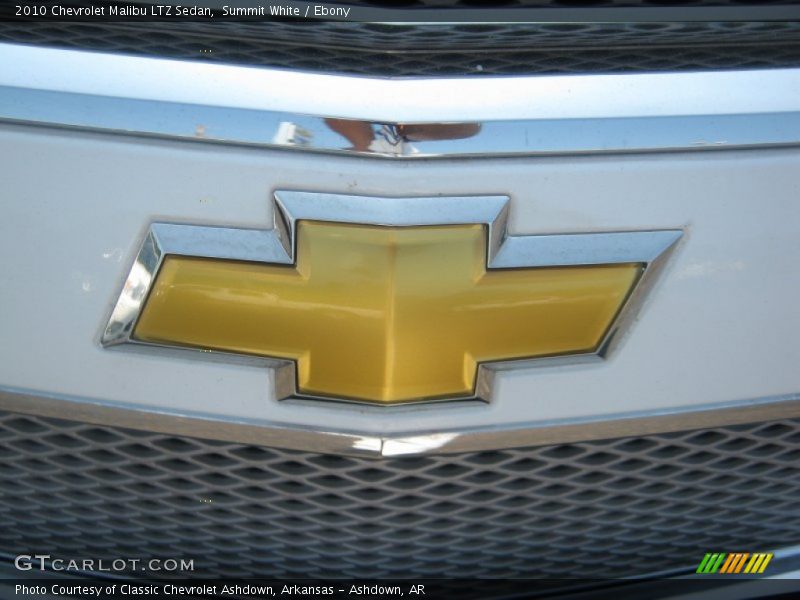 Summit White / Ebony 2010 Chevrolet Malibu LTZ Sedan