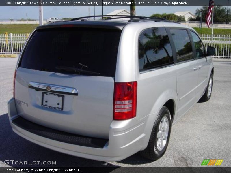 Bright Silver Metallic / Medium Slate Gray/Light Shale 2008 Chrysler Town & Country Touring Signature Series