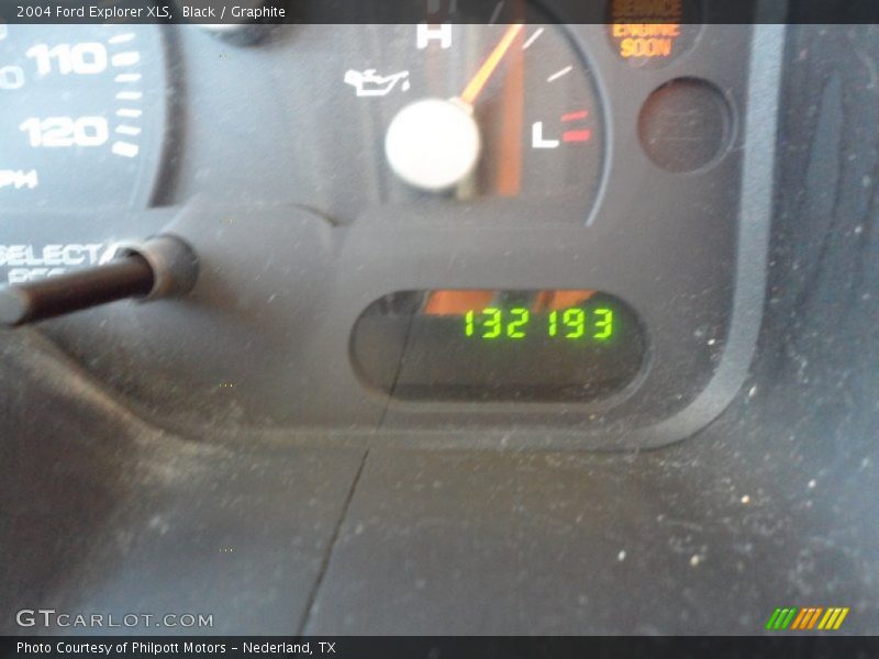 Black / Graphite 2004 Ford Explorer XLS