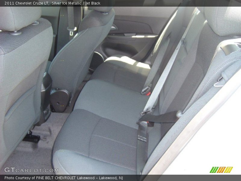 Silver Ice Metallic / Jet Black 2011 Chevrolet Cruze LT