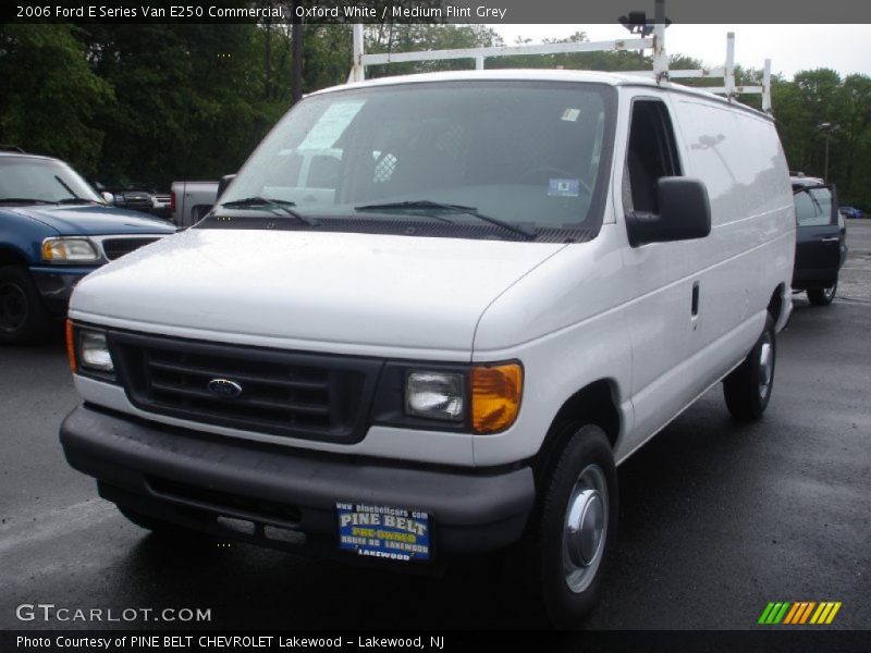 Oxford White / Medium Flint Grey 2006 Ford E Series Van E250 Commercial