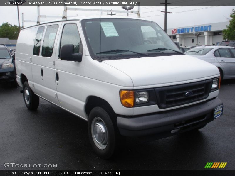 Oxford White / Medium Flint Grey 2006 Ford E Series Van E250 Commercial