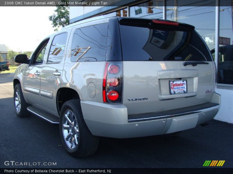 Gold Mist Metallic / Light Tan 2008 GMC Yukon Denali AWD