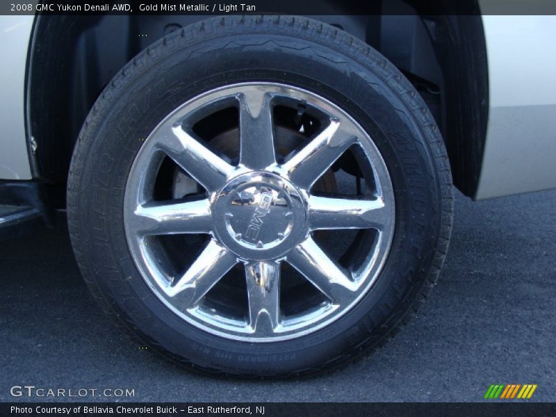 Gold Mist Metallic / Light Tan 2008 GMC Yukon Denali AWD