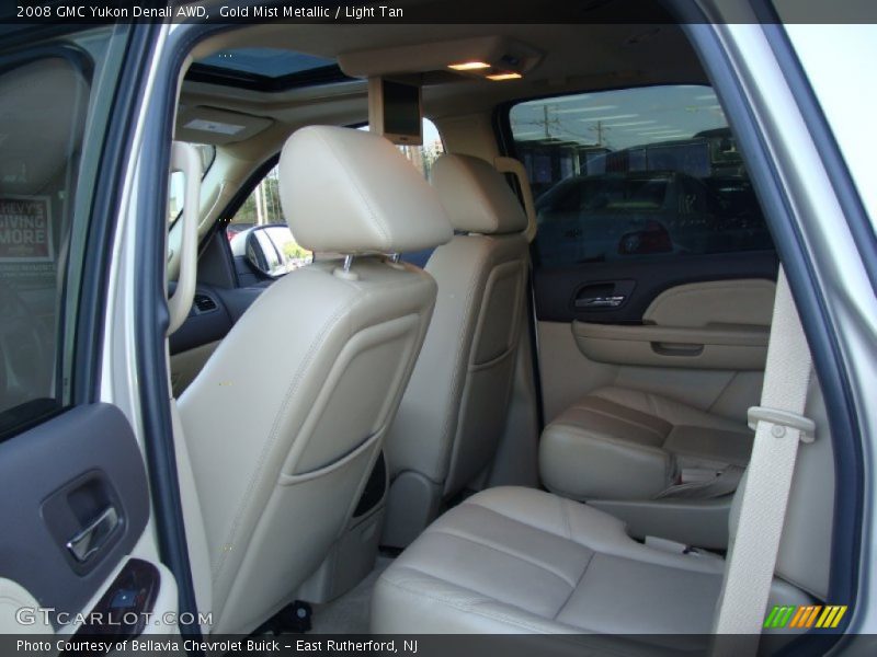Gold Mist Metallic / Light Tan 2008 GMC Yukon Denali AWD