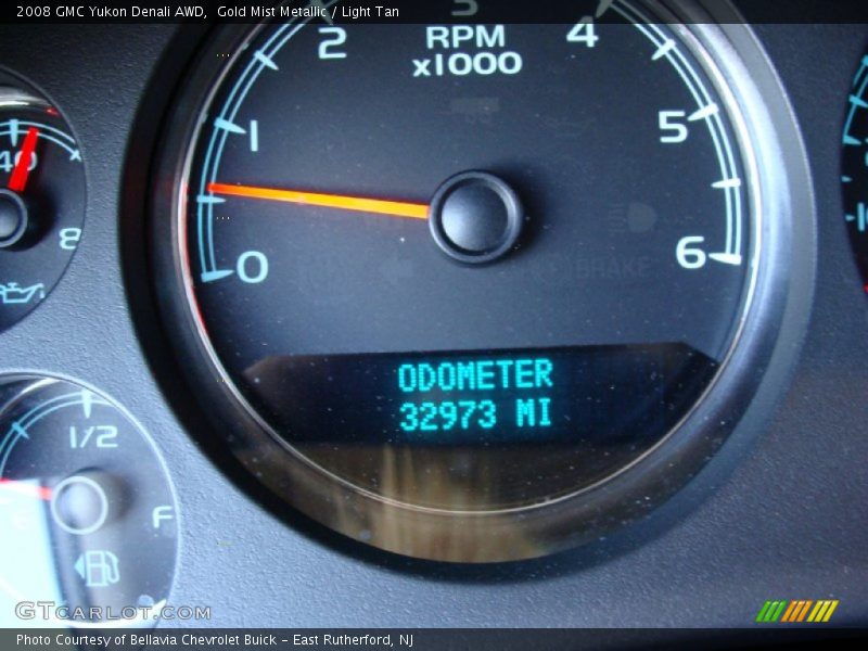 Gold Mist Metallic / Light Tan 2008 GMC Yukon Denali AWD