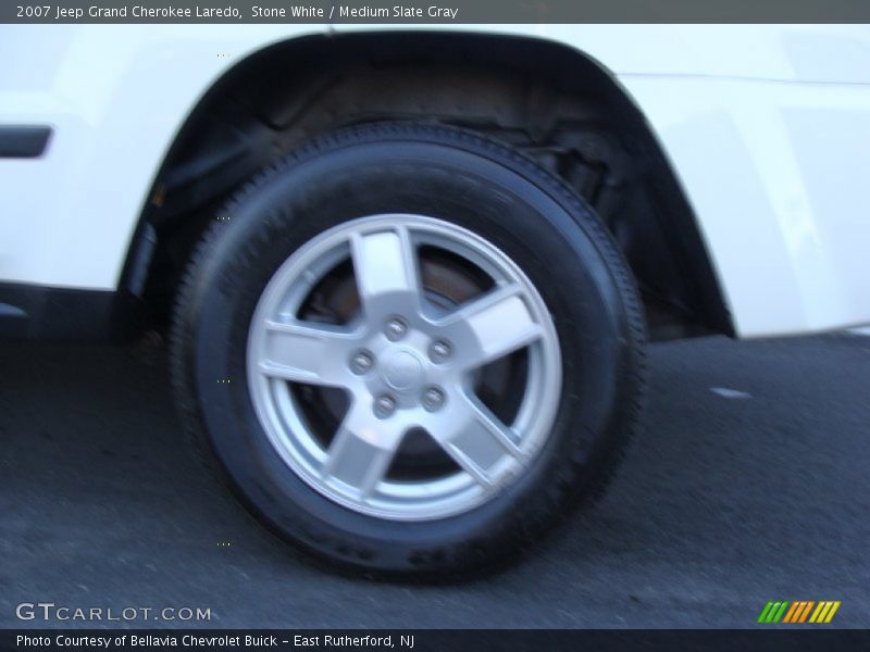 Stone White / Medium Slate Gray 2007 Jeep Grand Cherokee Laredo